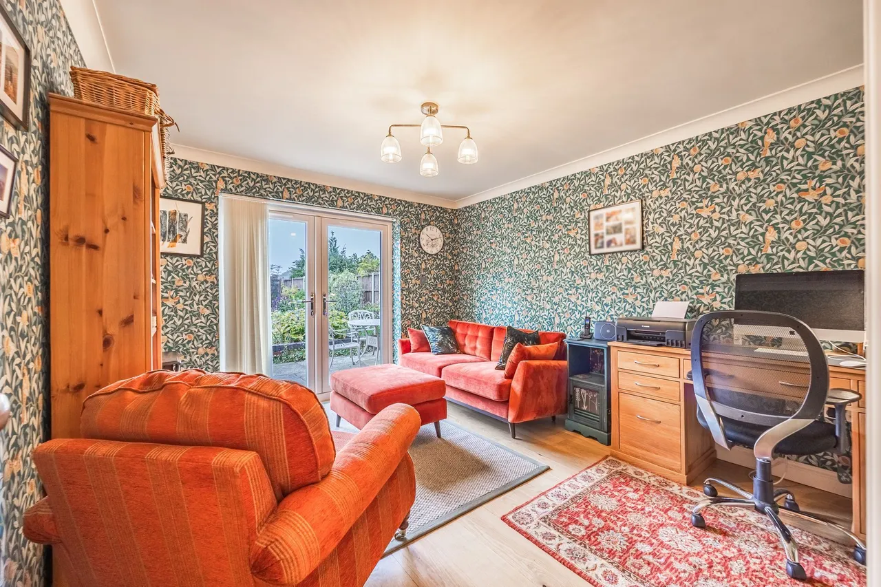 Immaculately Presented Four Bedroom D, photo 6