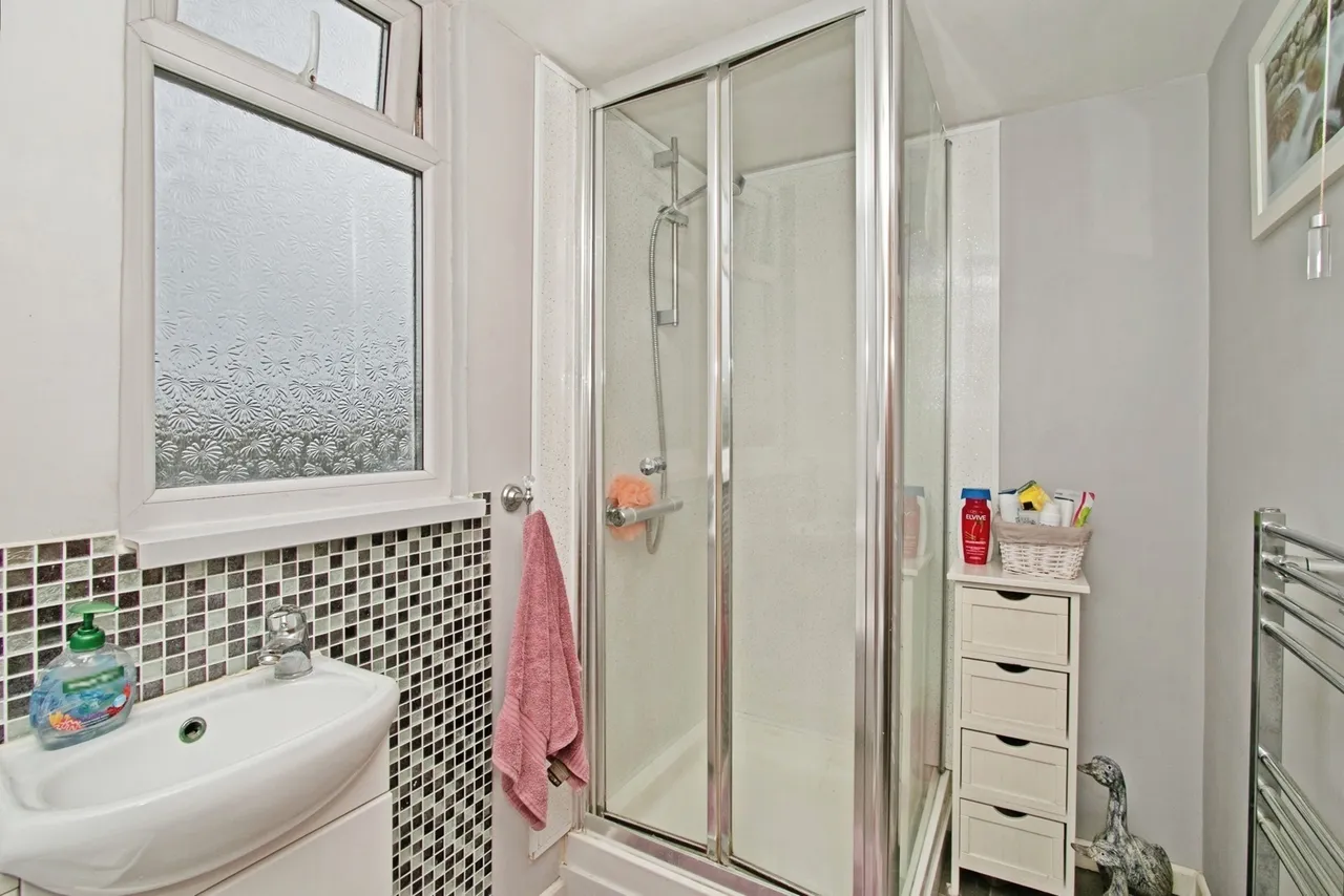 Treloggan Road, Newquay, TR7, photo 12