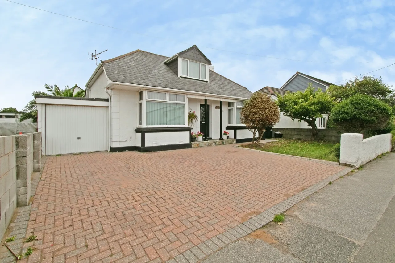 5 bed house for sale, Treloggan Road, Newquay, TR7