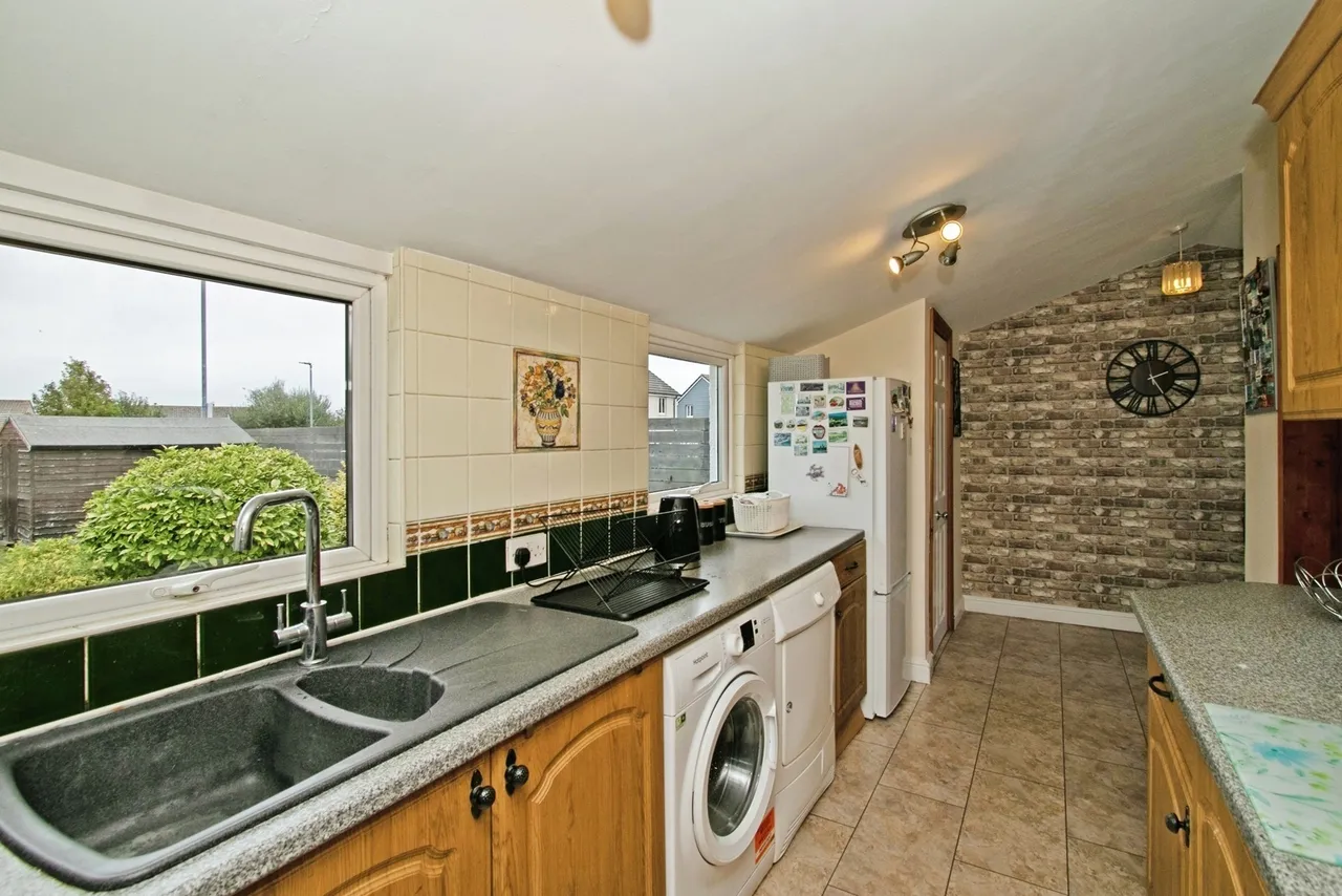 Treloggan Road, Newquay, TR7, photo 16