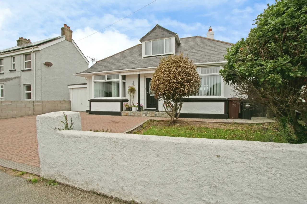 Treloggan Road, Newquay, TR7, photo 33
