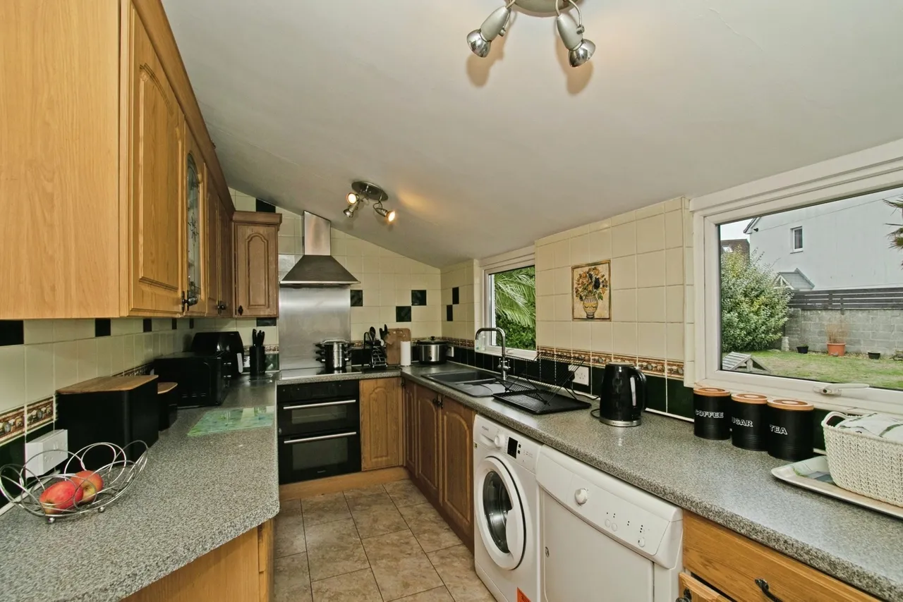 Treloggan Road, Newquay, TR7, photo 15
