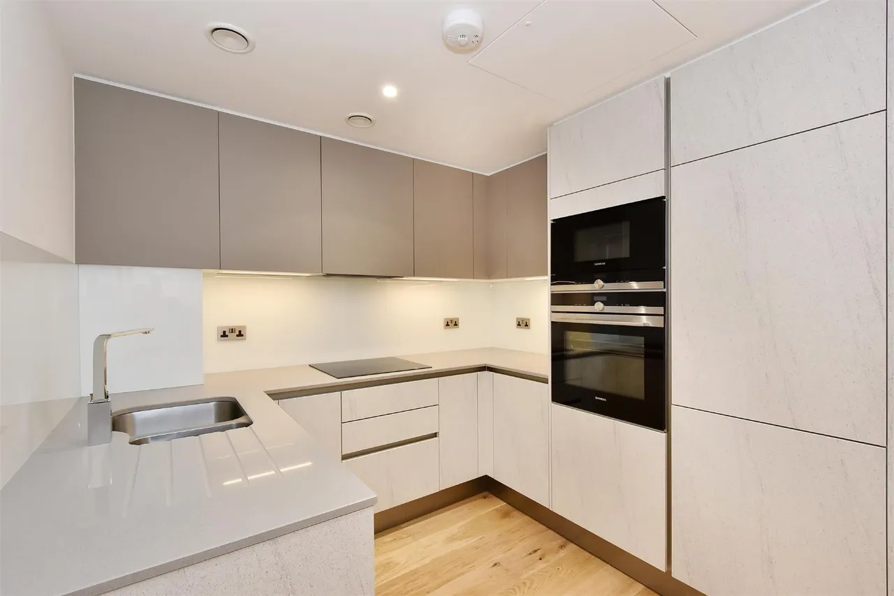 Hermitage Street, W2, photo 2