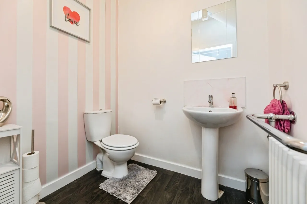 Falstaff Crescent, Sheffield, photo 9