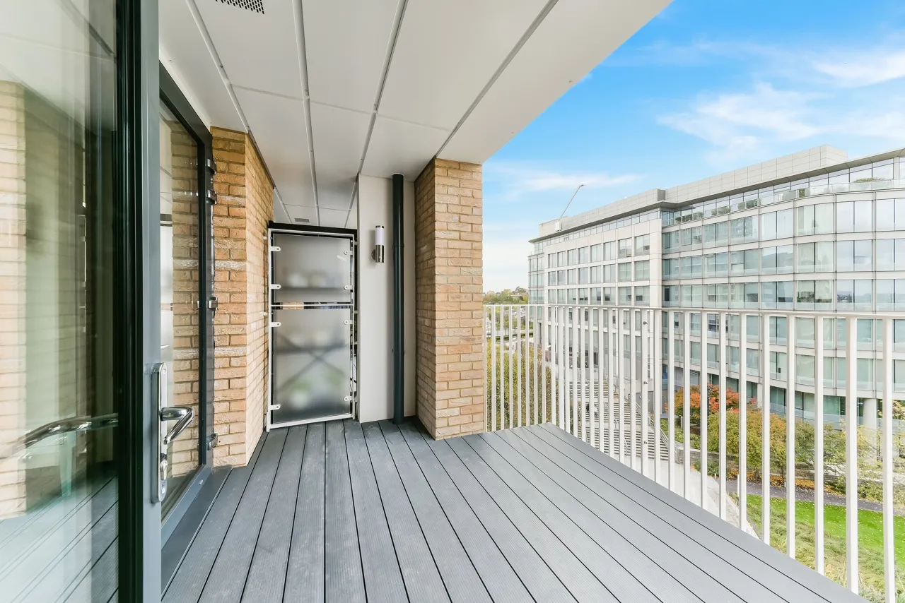 Lakeside Drive, London, NW10, photo 8