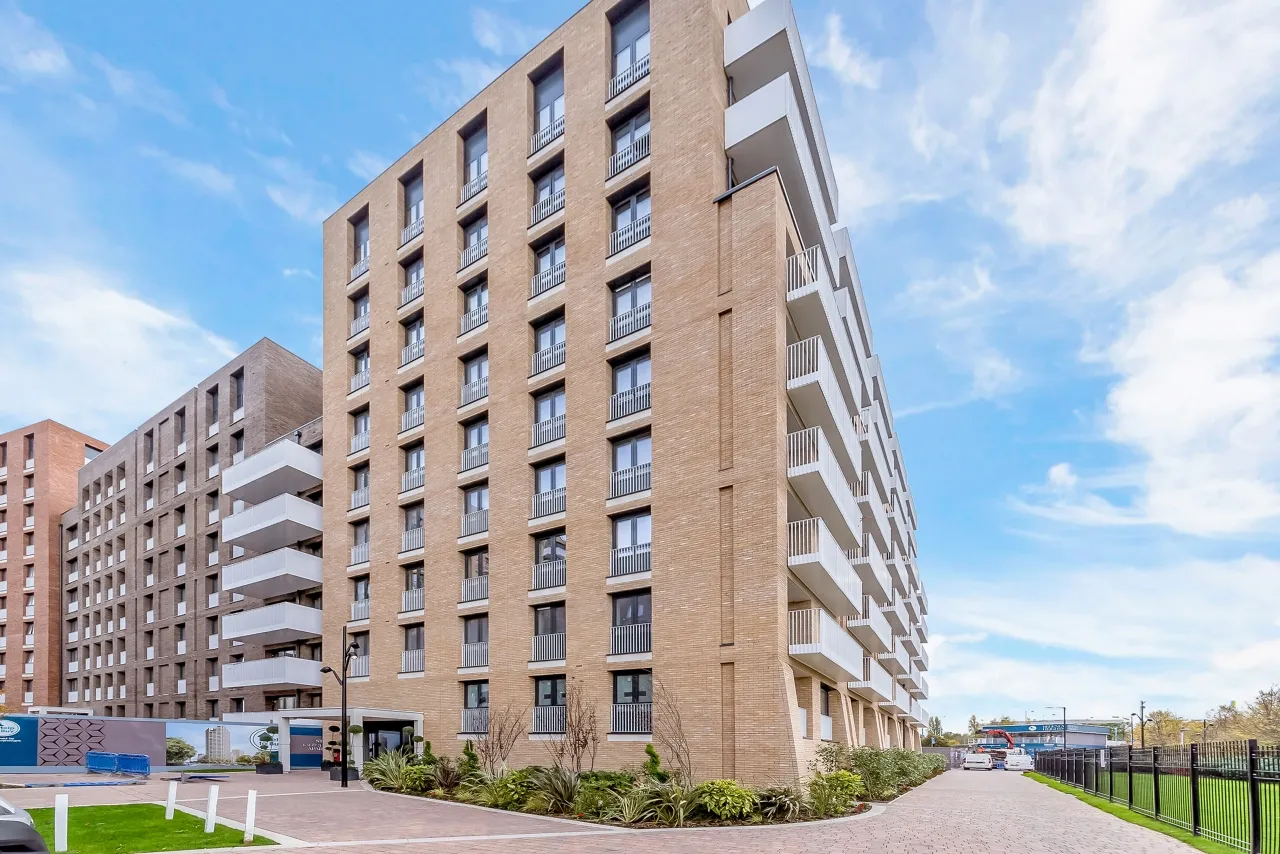 Lakeside Drive, London, NW10, photo 10