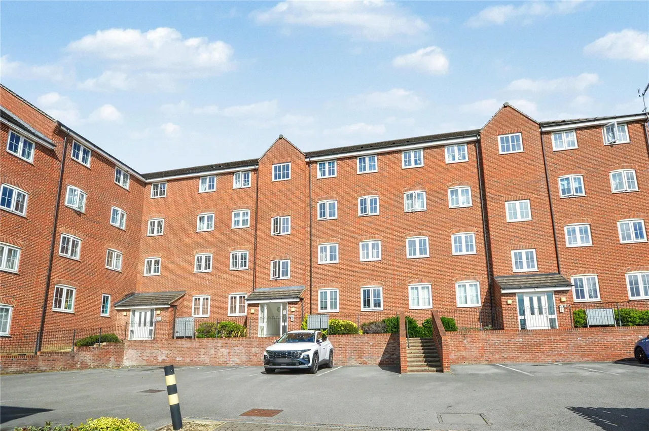 Fenton Place, Middleton, LS10, photo 10