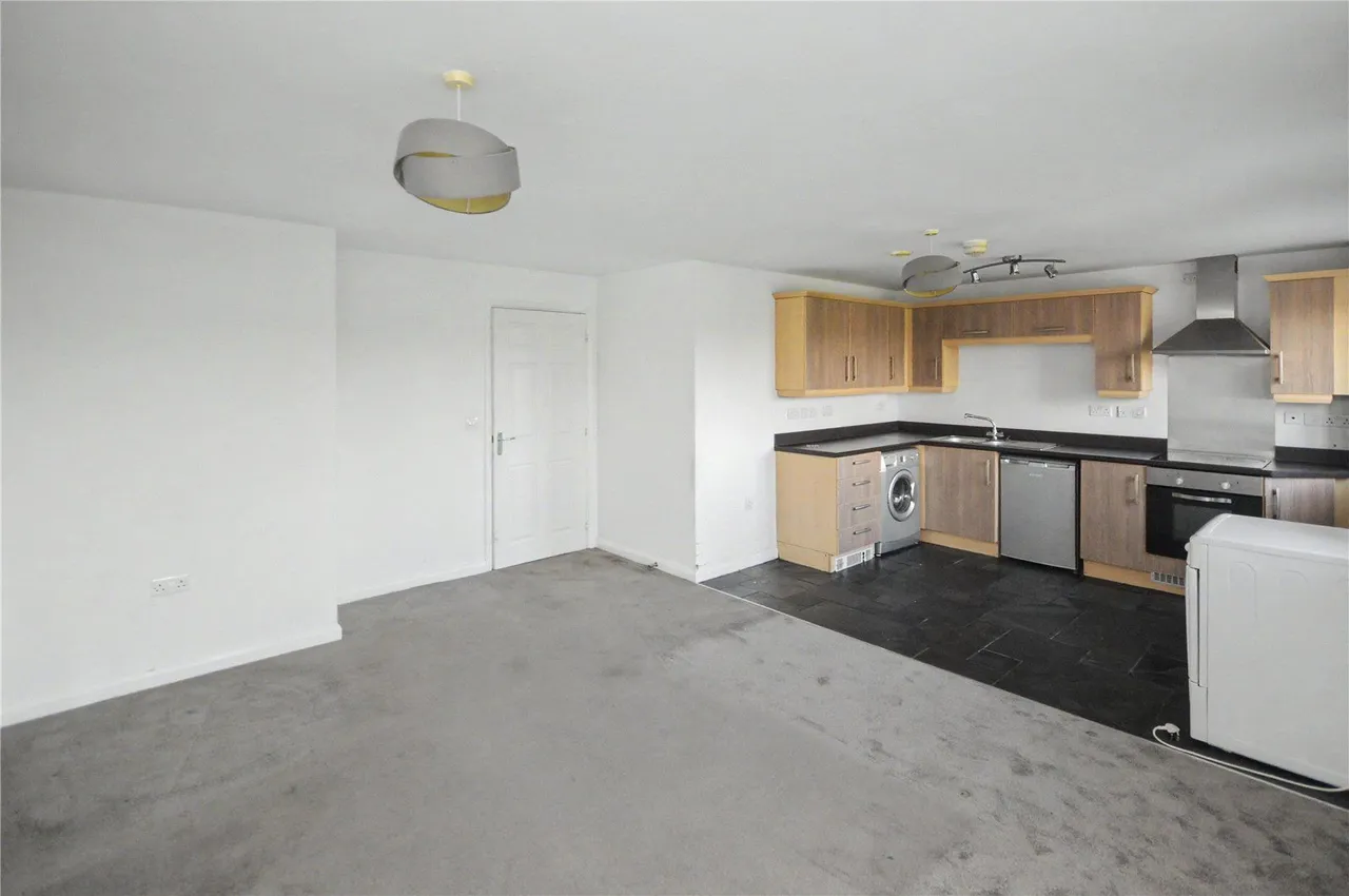 Fenton Place, Middleton, LS10, photo 3