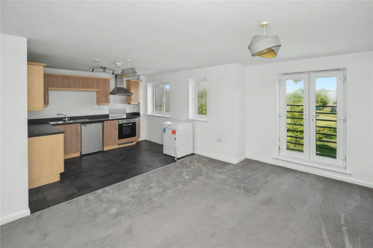 2 bed flat for sale, Fenton Place, Middleton, LS10