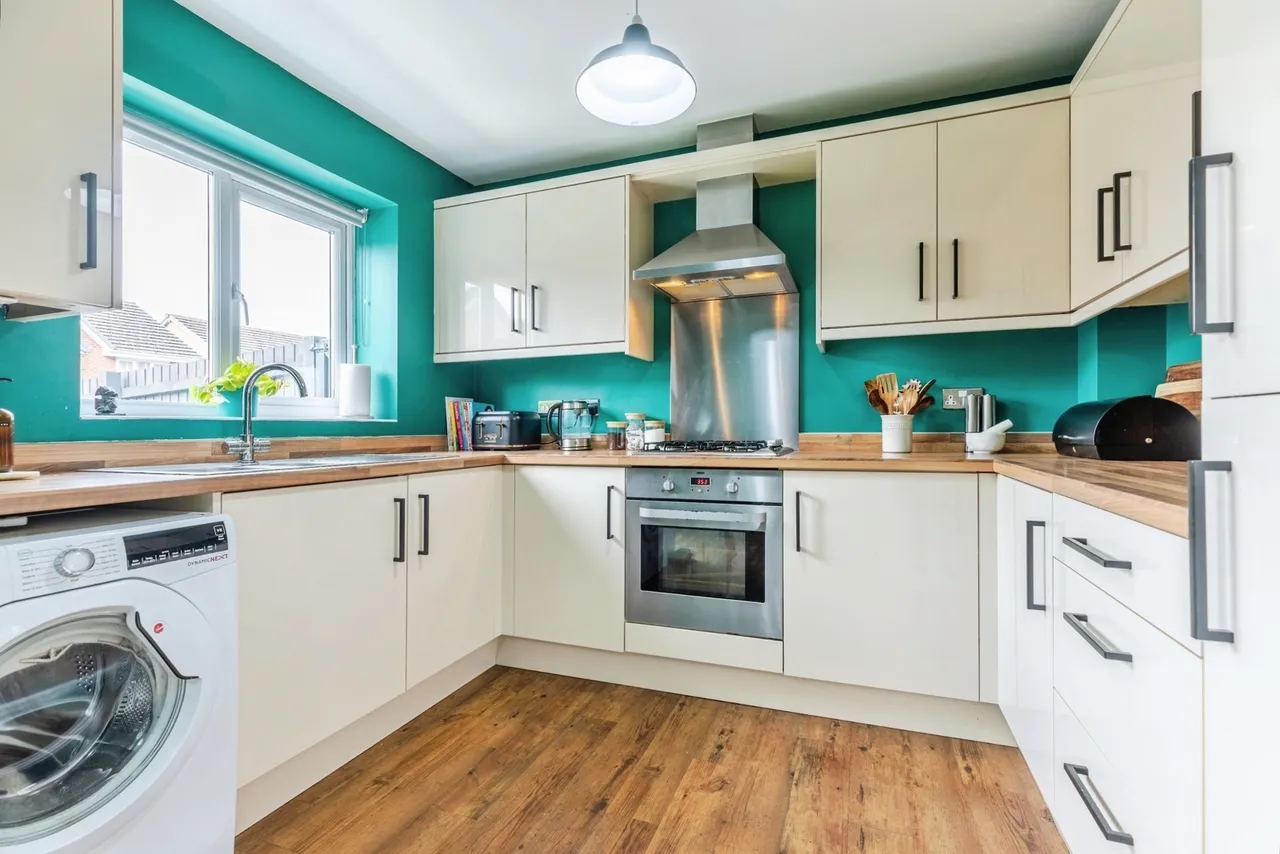 Preston Road, Clayton-le-Woods, PR6, photo 4