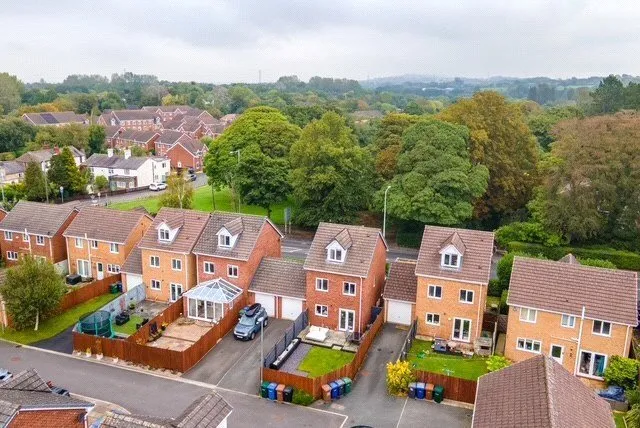Preston Road, Clayton-le-Woods, PR6, photo 15