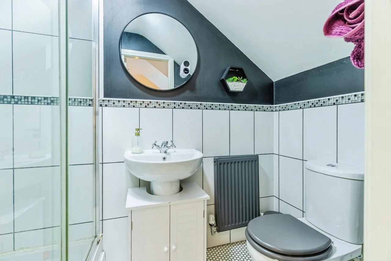Preston Road, Clayton-le-Woods, PR6, photo 11