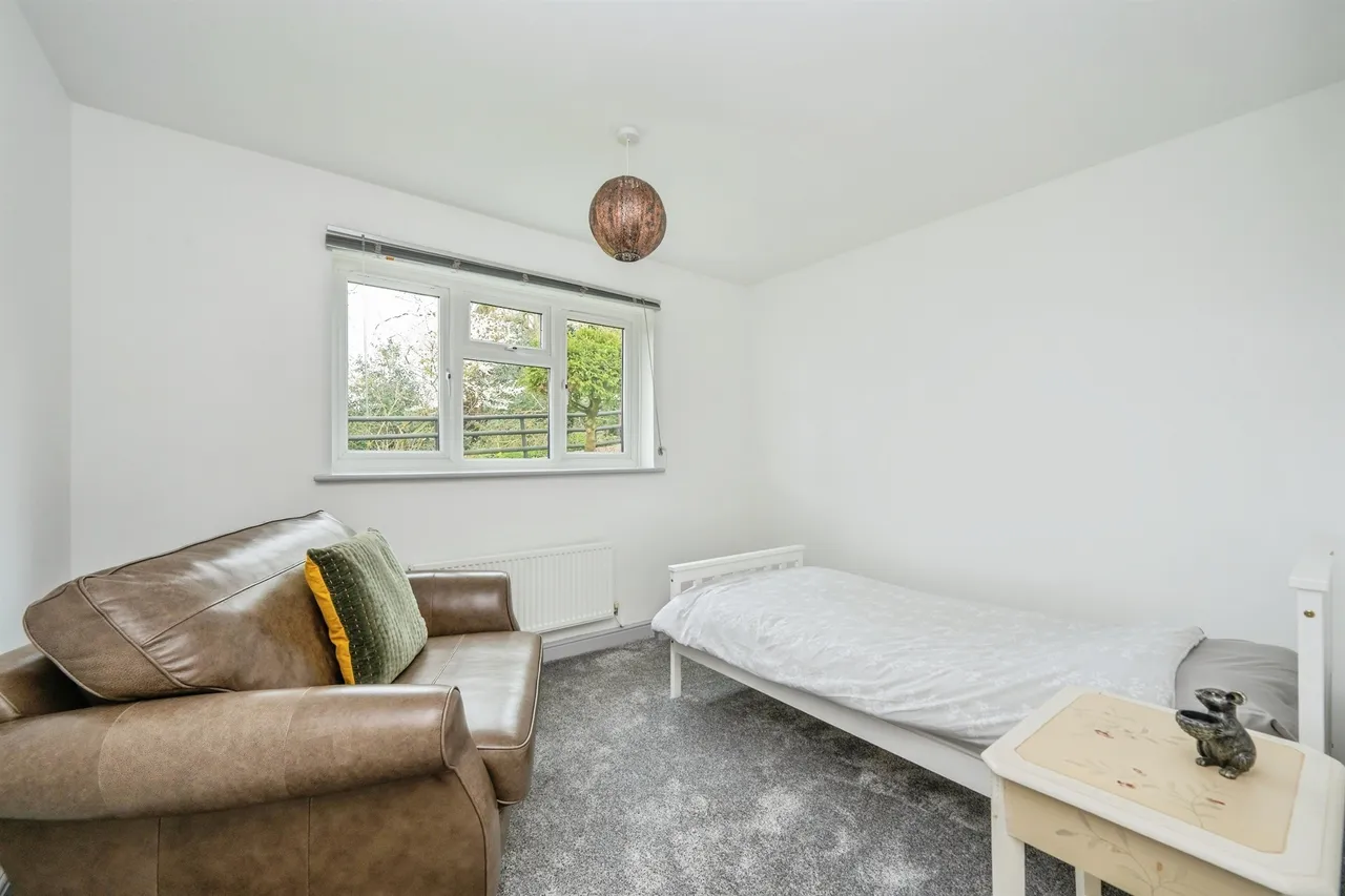 Stevenson Road, Doveridge, DE6, photo 16