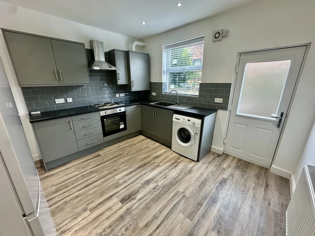 3 bed house to rent, Ruth Square, Broomhall, S10