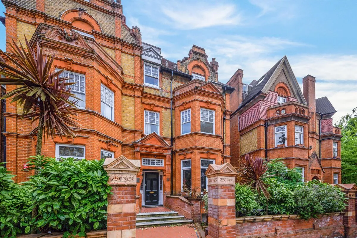 Eton Avenue, London, NW3, photo 3
