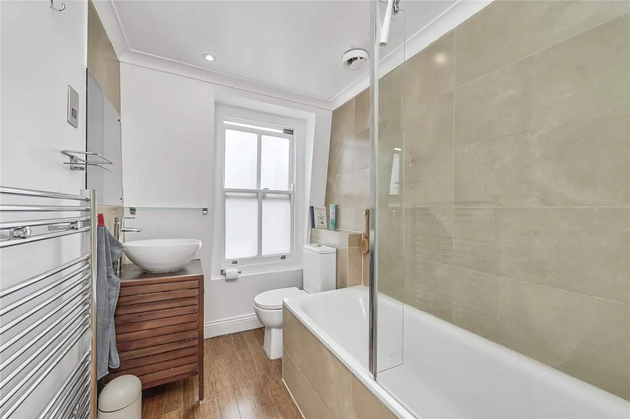 Voltaire Road, London, SW4, photo 7
