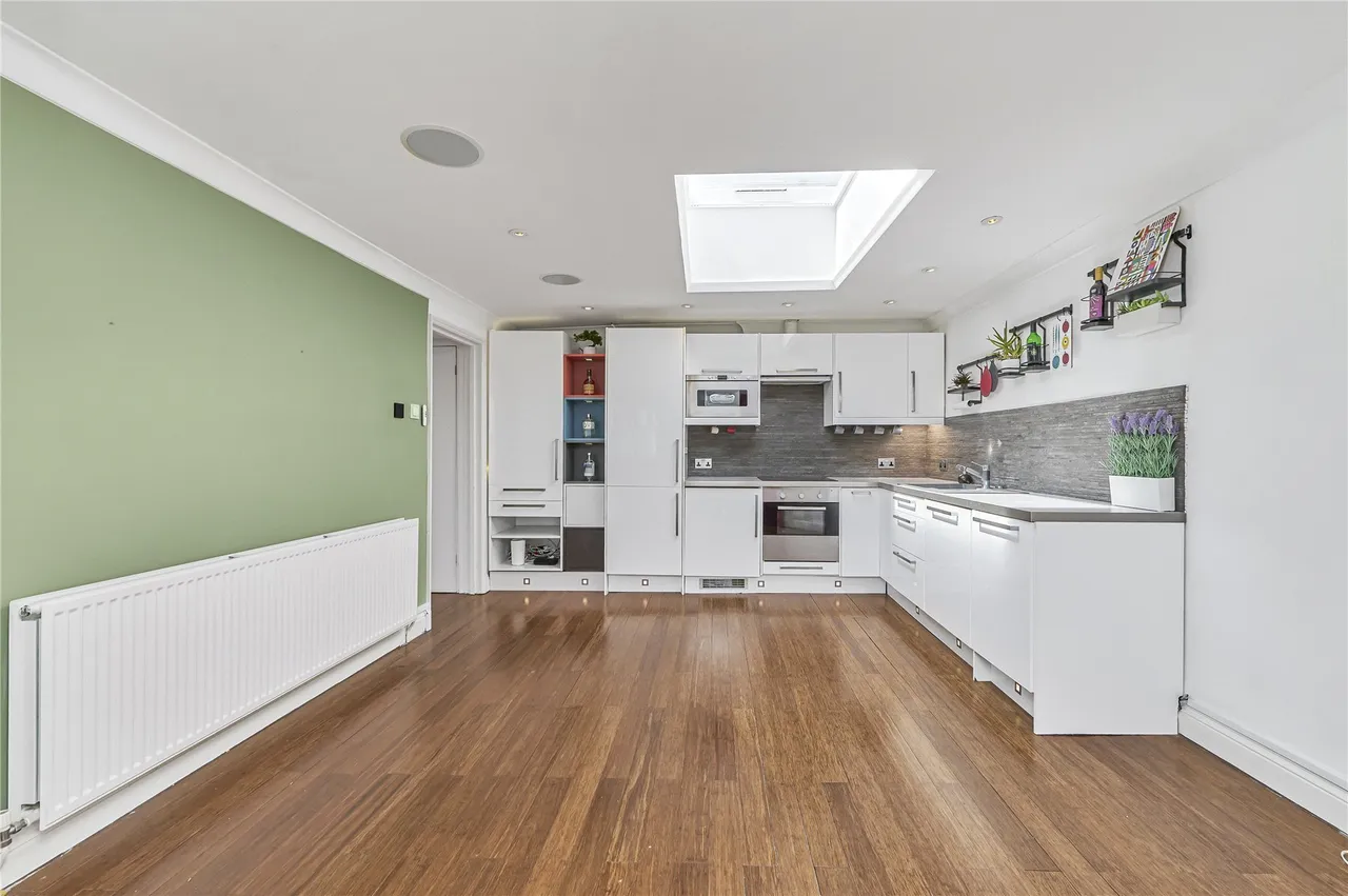 Voltaire Road, London, SW4, photo 3