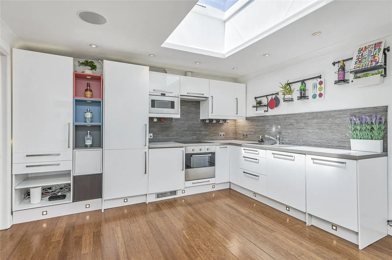 Voltaire Road, London, SW4, photo 5