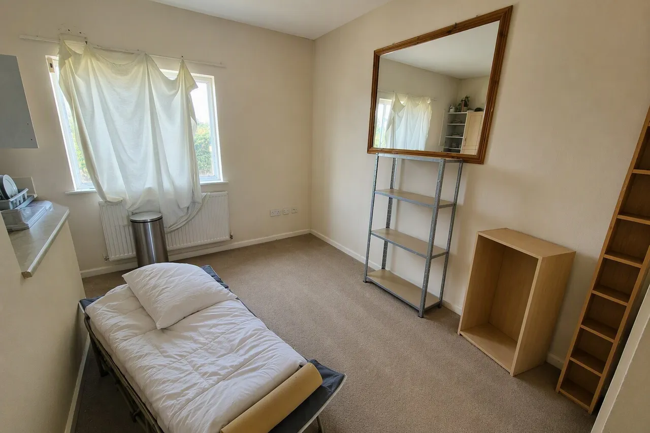 1 bed flat to rent — Radlett Road, Frogmore