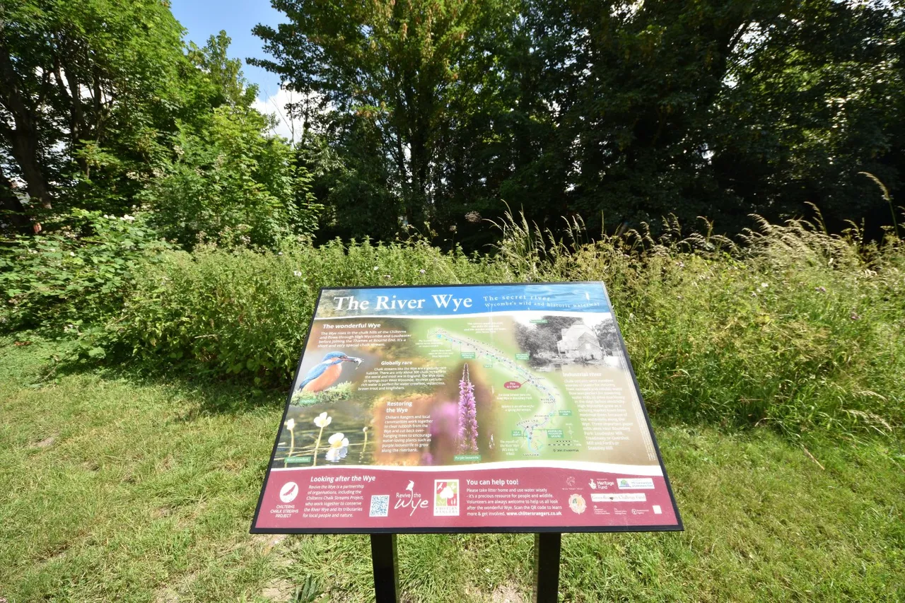 Loudwater, High Wycombe, photo 17