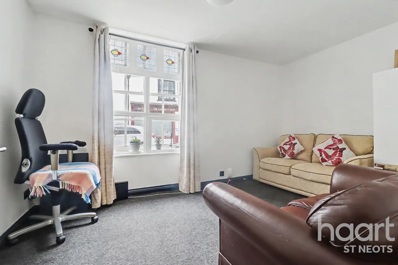 High Street, Huntingdon, PE29, photo 5