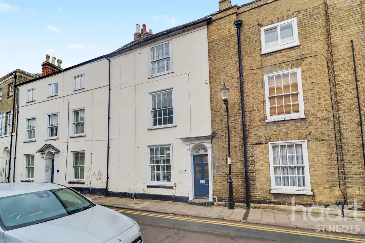 1 bed flat for sale, High Street, Huntingdon, PE29