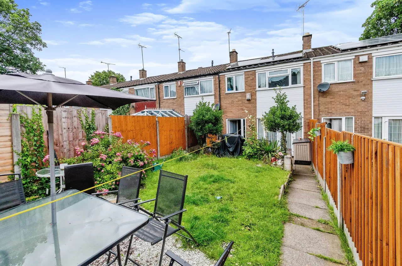 3 bed house for sale — Walhouse Close, Walsall, WS1