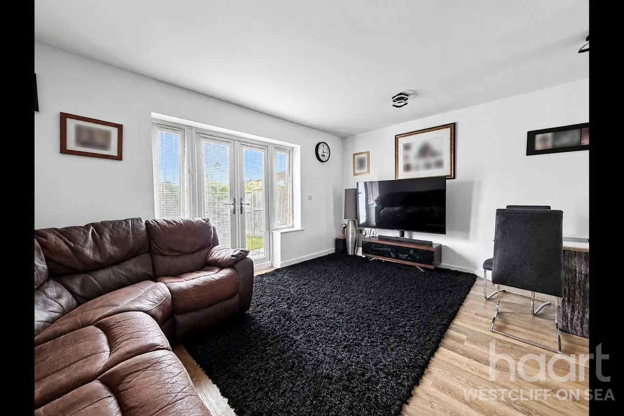 Brookside Crescent, Westcliff-On-Sea, SS0, photo 3