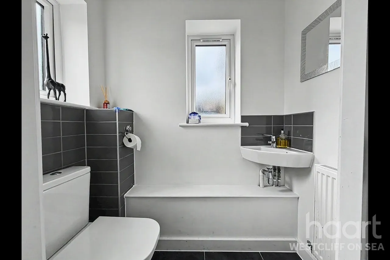 Brookside Crescent, Westcliff-On-Sea, SS0, photo 5