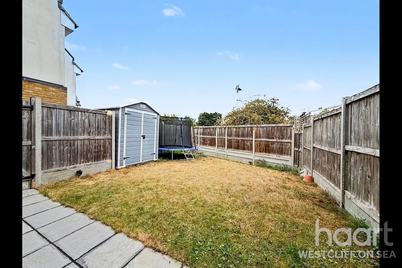 Brookside Crescent, Westcliff-On-Sea, SS0, photo 13