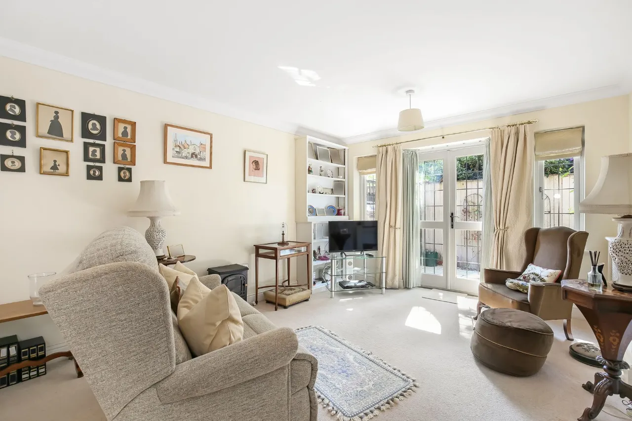 Florence Court, Wilton, Salisbury, Wiltshire, SP2 0FD, photo 3