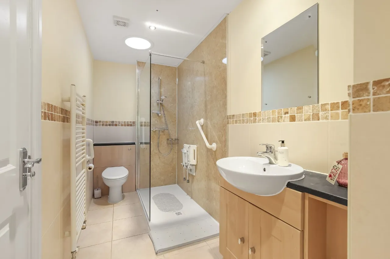 Florence Court, Wilton, Salisbury, Wiltshire, SP2 0FD, photo 8