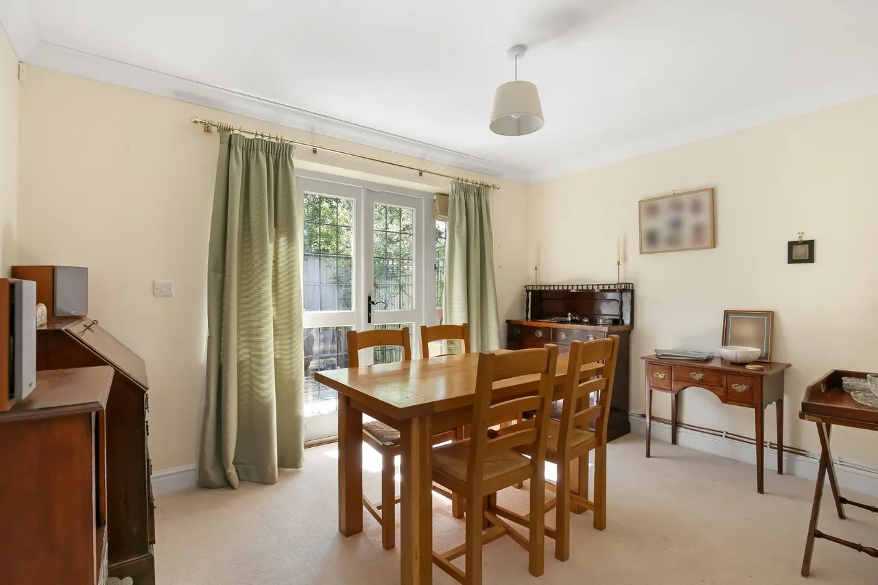 Florence Court, Wilton, Salisbury, Wiltshire, SP2 0FD, photo 5