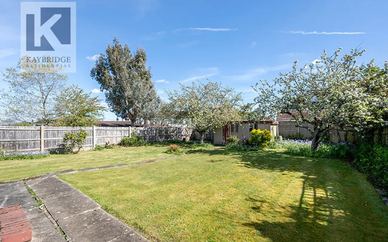 Newbury Gardens, Epsom, KT19, photo 12