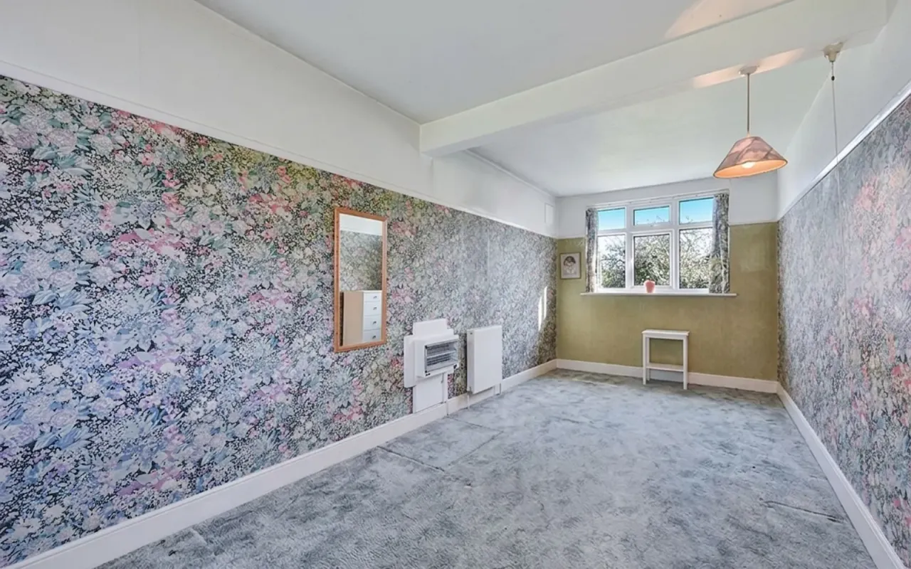 Newbury Gardens, Epsom, KT19, photo 3