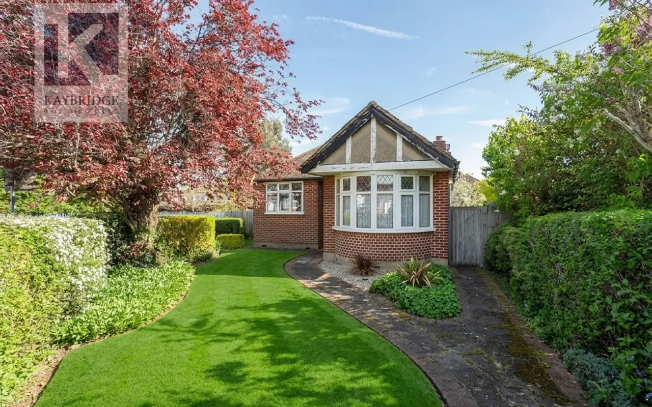 Newbury Gardens, Epsom, KT19, photo 5