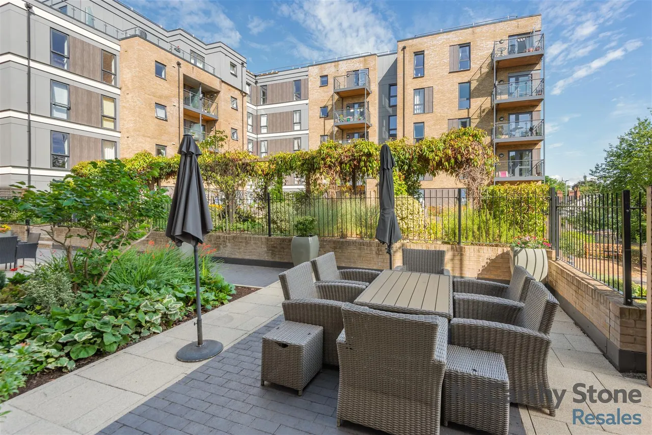 Hale Road, Hertford, SG13, photo 14