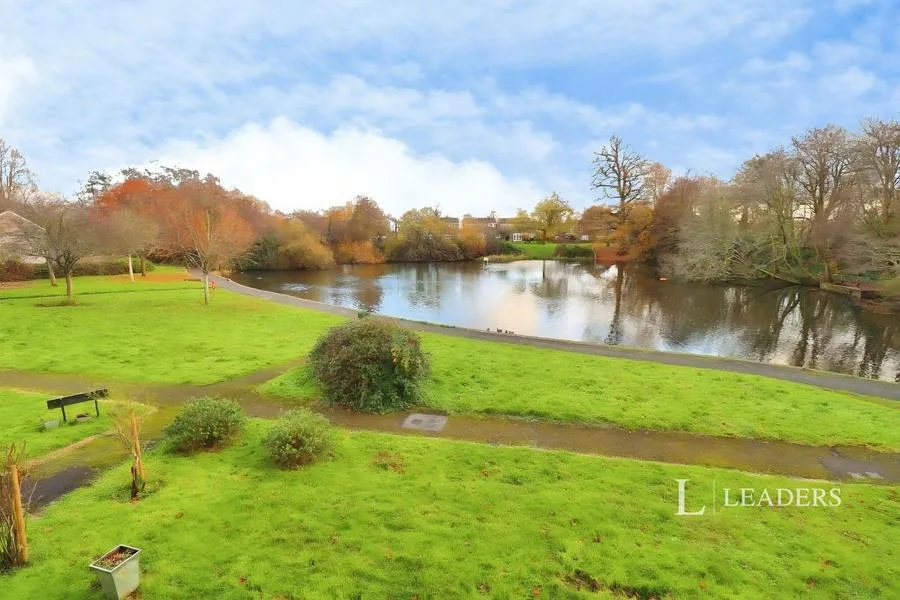 Lakeside Avenue, Rownhams, SO16, photo 3