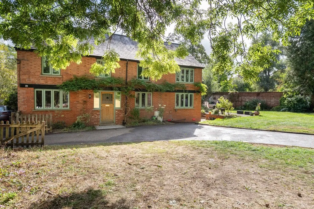 4 bed house for sale, Pixham Lane, Pixham, RH4