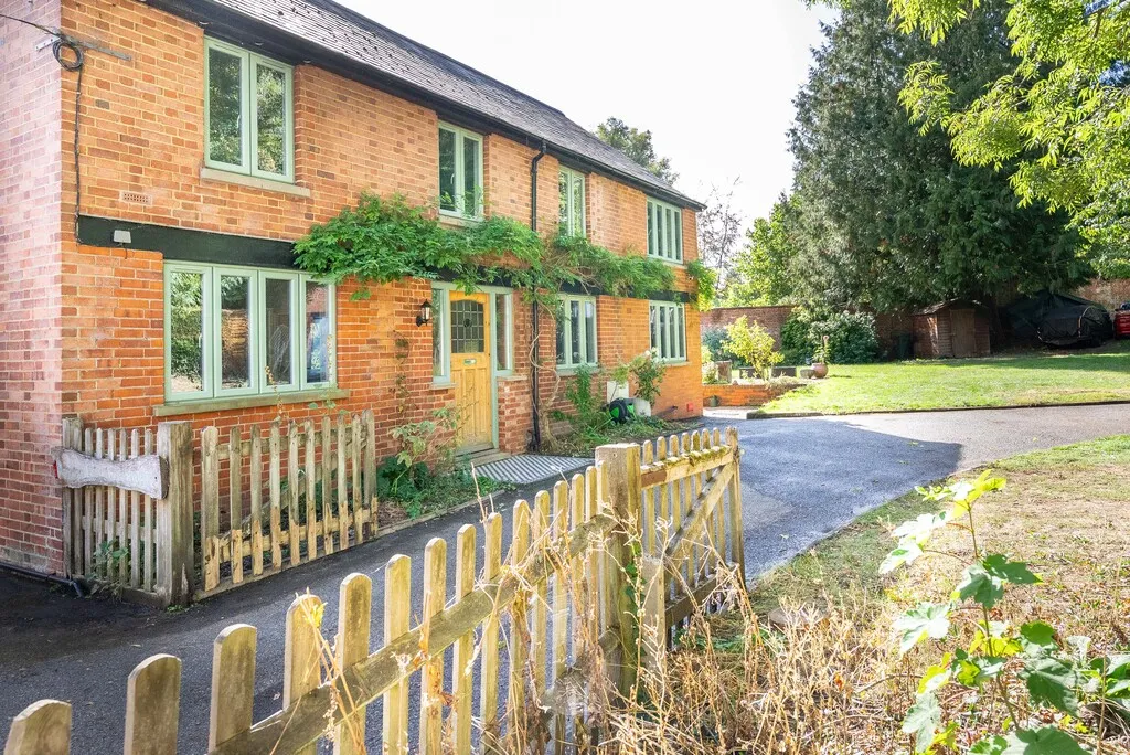 Pixham Lane, Pixham, RH4, photo 21