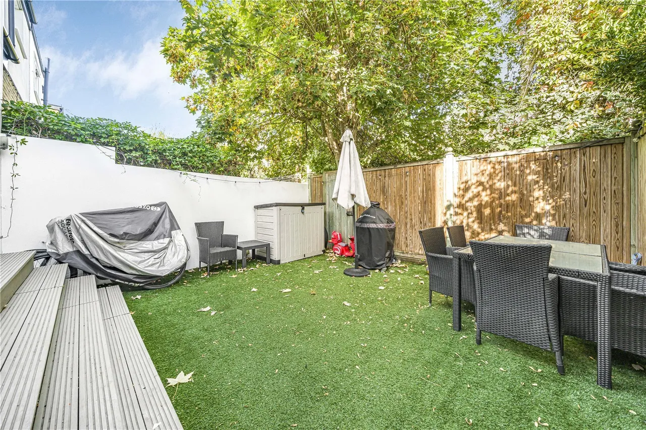 Hartington Road, St Margarets, TW1, photo 11