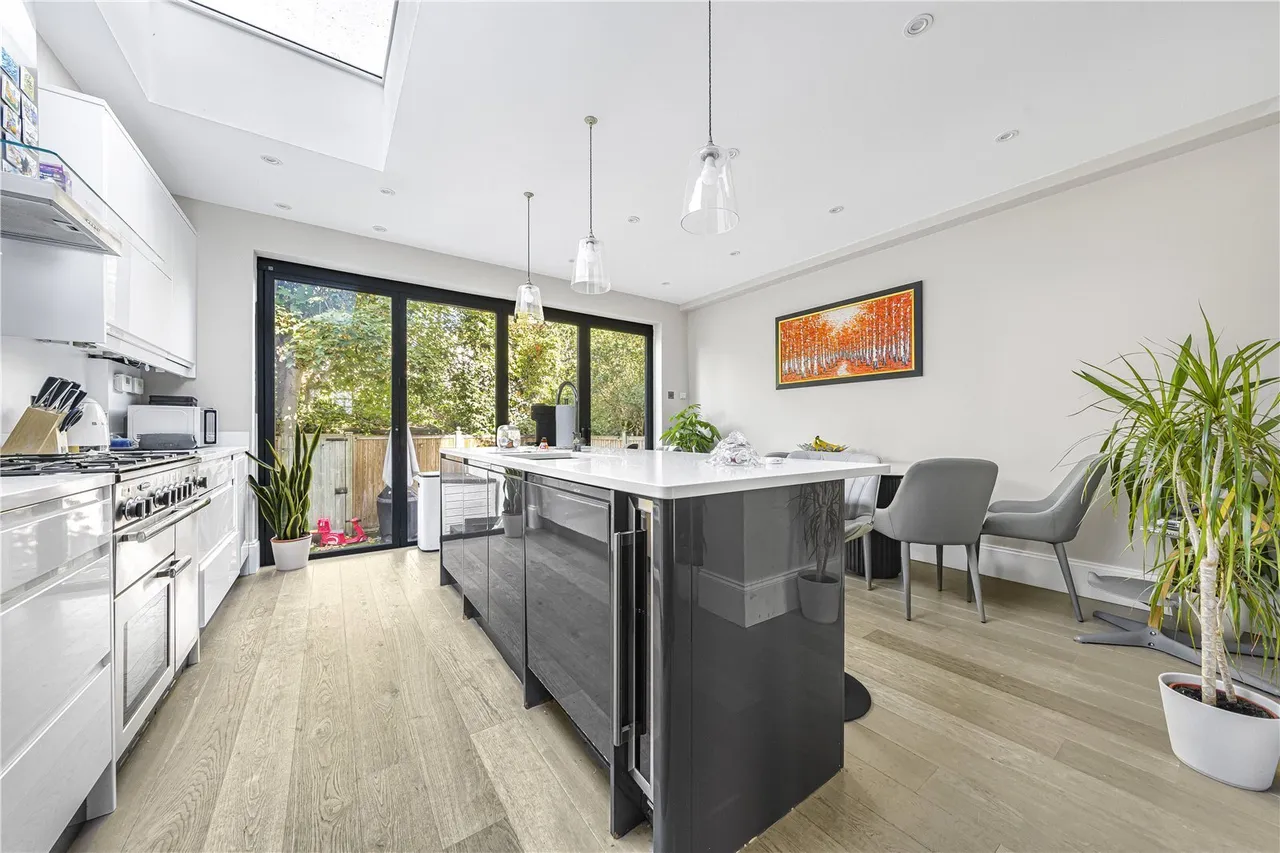 Hartington Road, St Margarets, TW1, photo 3
