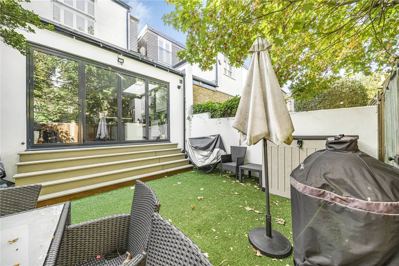 Hartington Road, St Margarets, TW1, photo 12