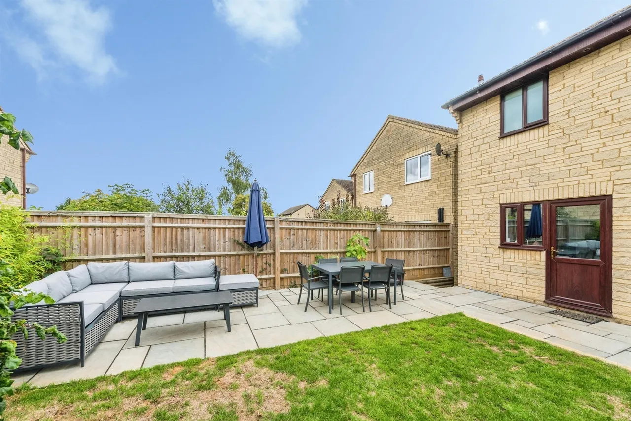 Thorney Leys, Witney, OX28, photo 7