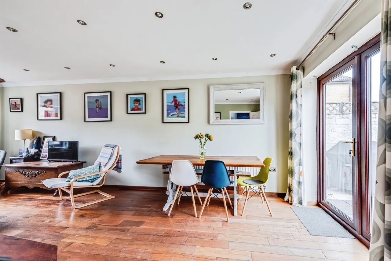 Thorney Leys, Witney, OX28, photo 4