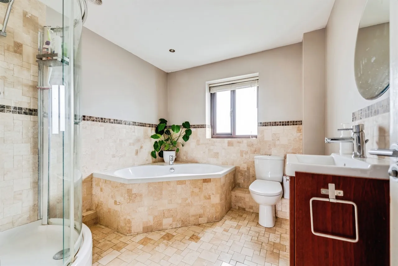Thorney Leys, Witney, OX28, photo 12