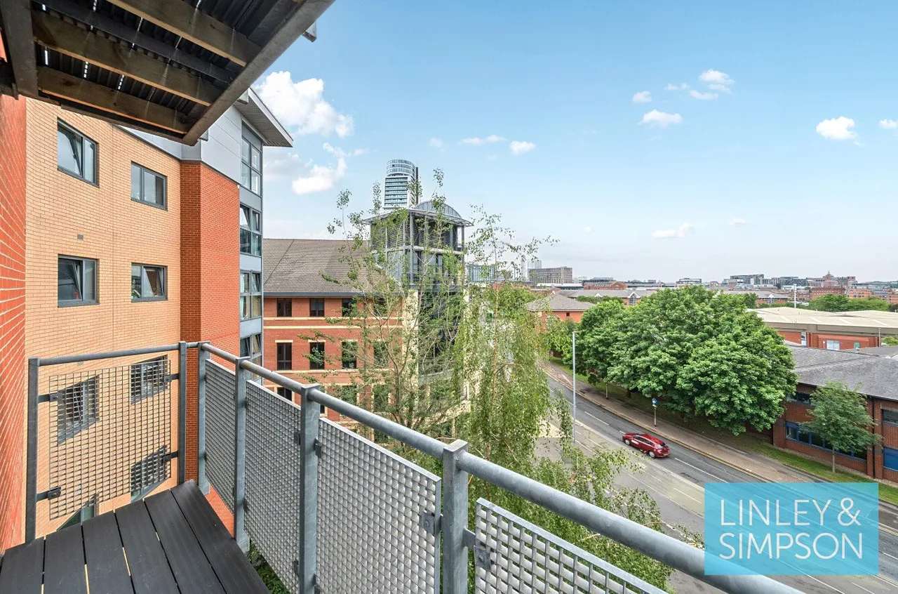 City Walk, Leeds, LS11, photo 5