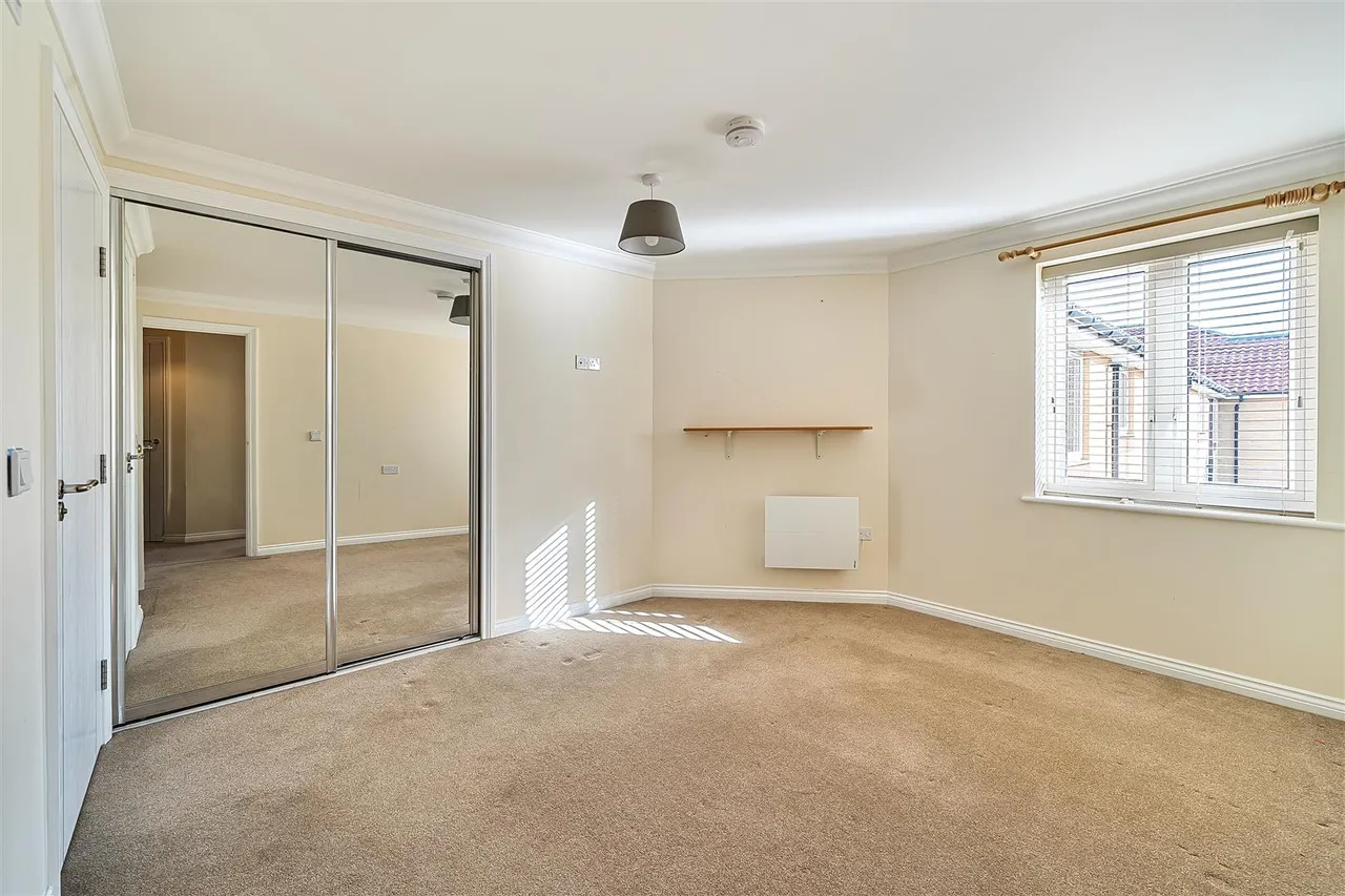 Victoria Road, Farnborough, GU14, photo 5