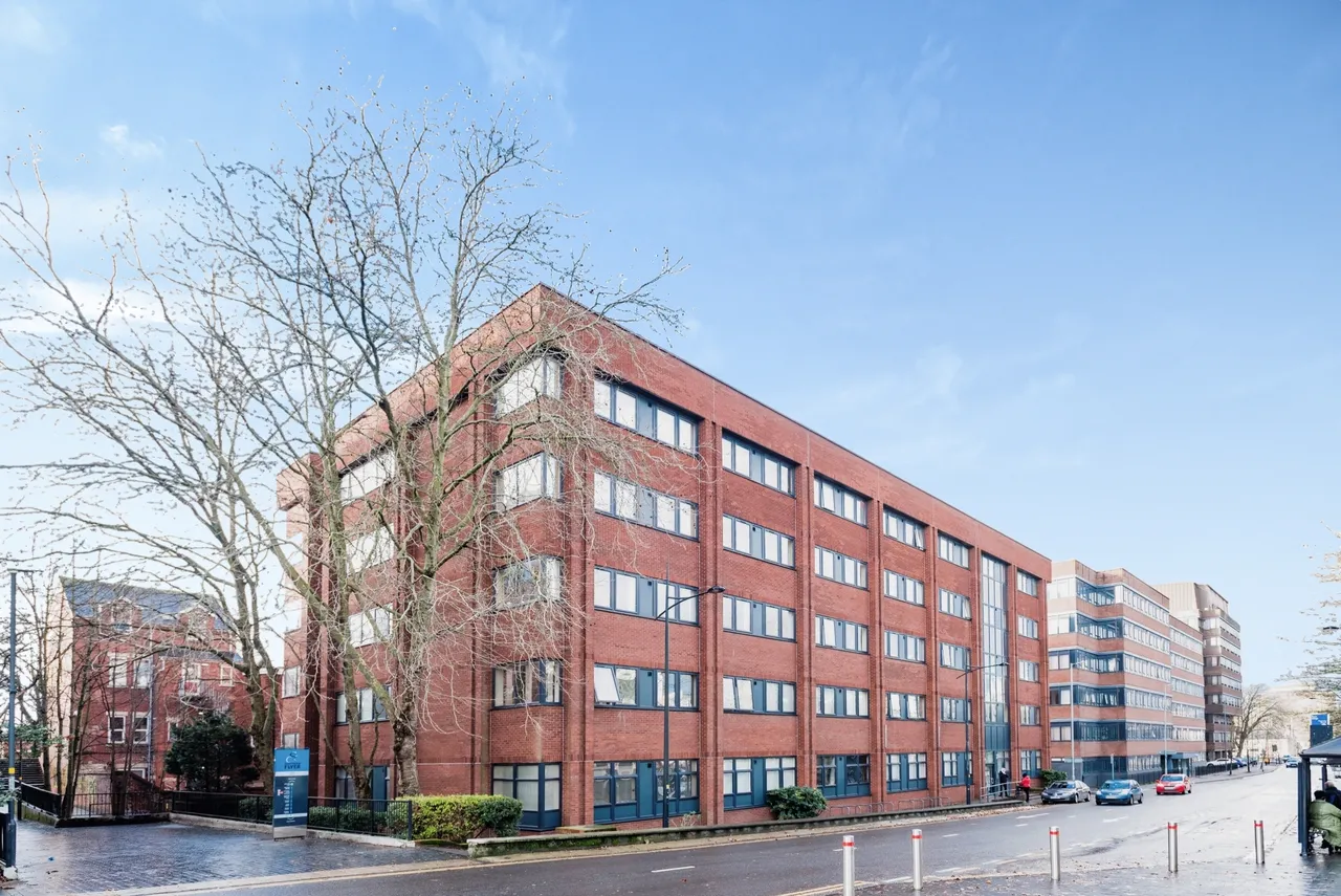1 bed flat for sale — Electra House, Farnsby Street, Swindon, Wiltshire, SN1