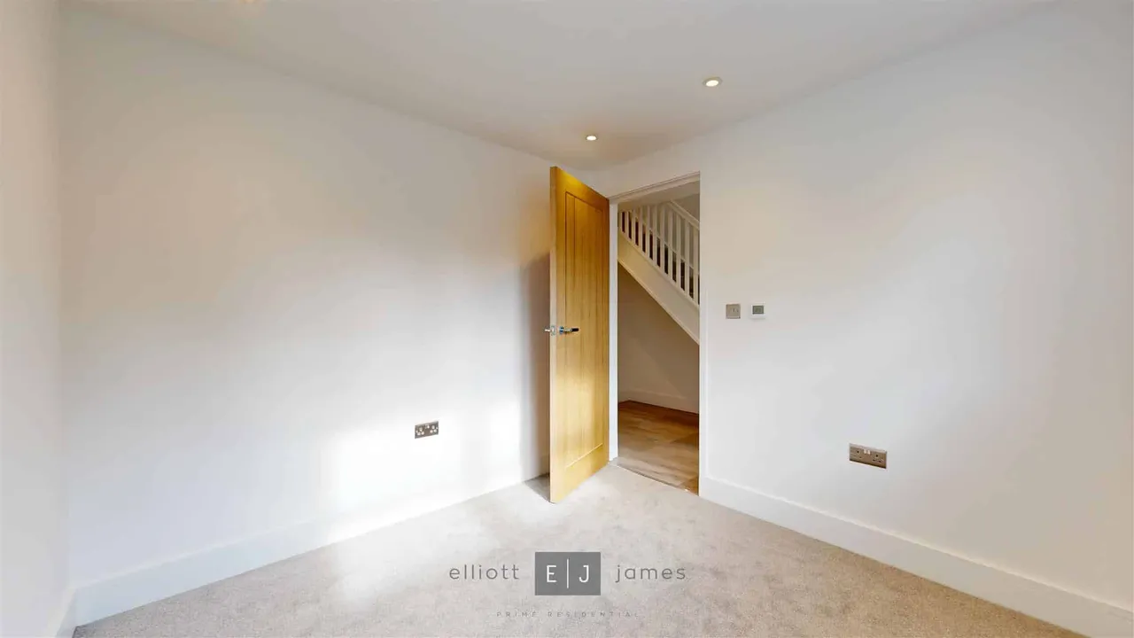 Grove Lane, Chigwell, photo 6